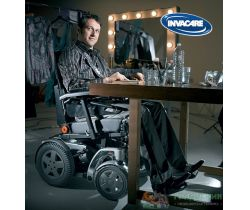 Кресло-коляска для инвалидов с электроприводом Invacare Storm