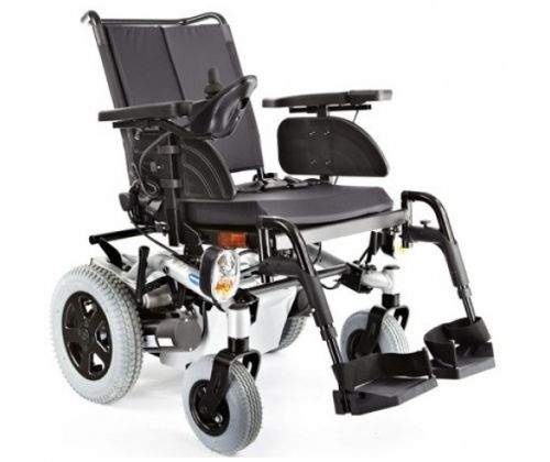 Кресло-коляска для инвалидов с электроприводом Invacare Stream