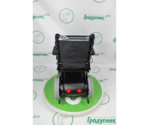 Кресло-коляска для инвалидов с электроприводом Otto Bock B-400