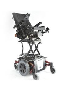 Кресло-коляска для инвалидов с электроприводом Invacare TDX